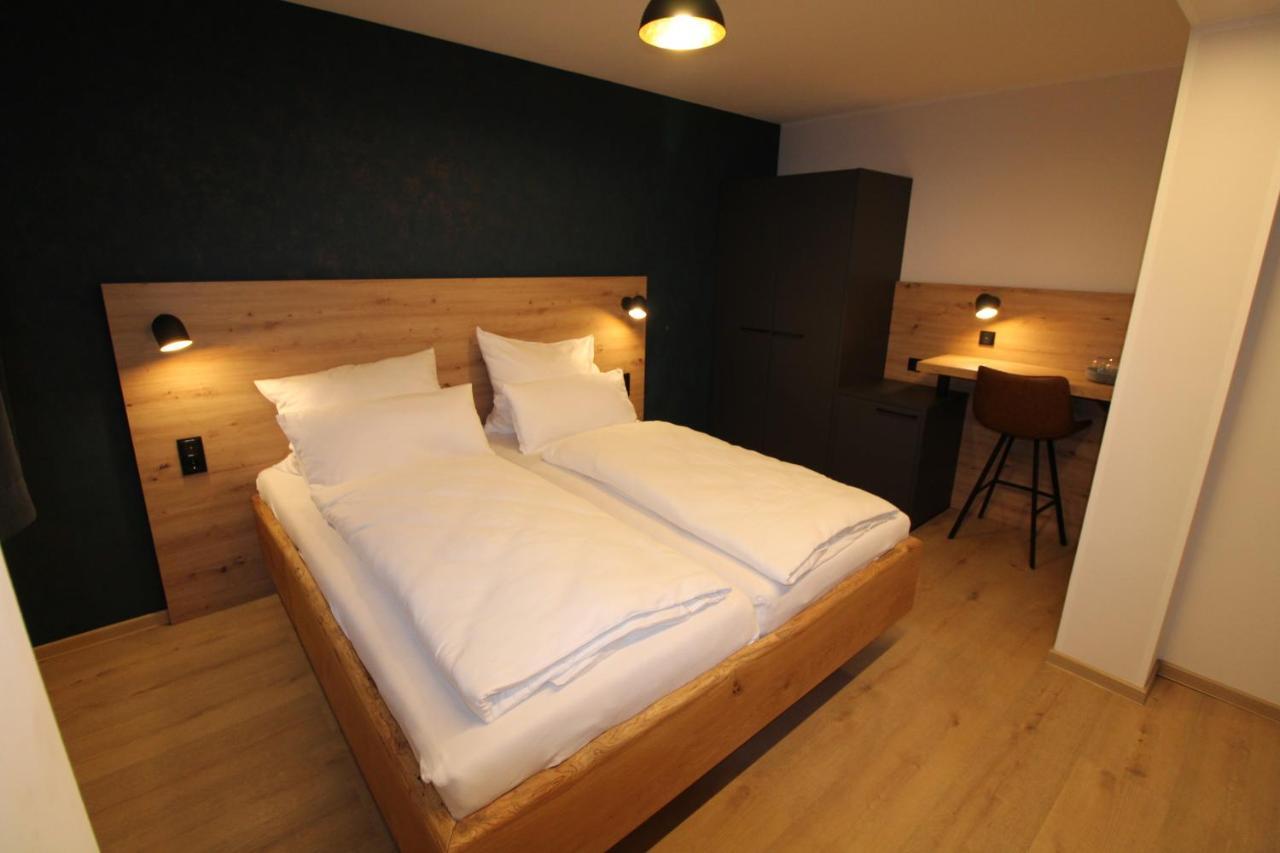 Der Hirsch Hotel Montjoie Extérieur photo