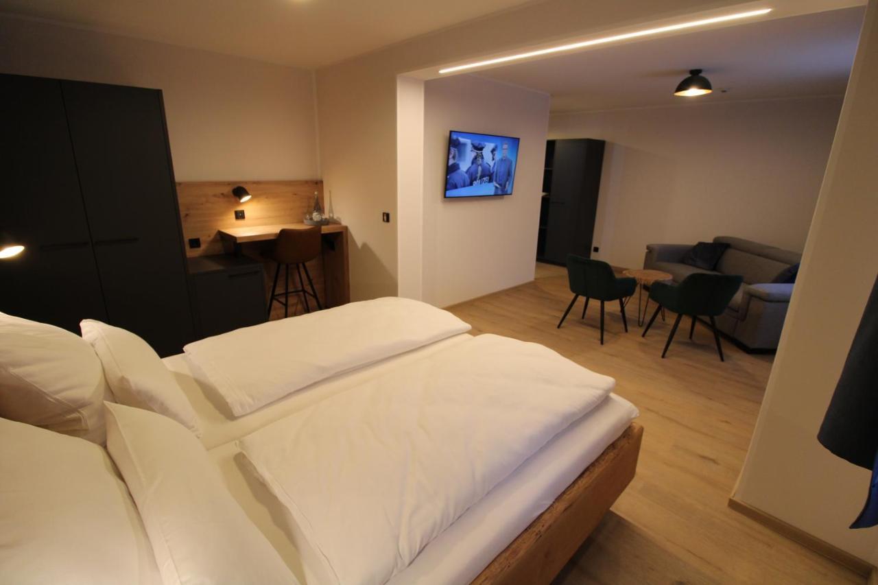 Der Hirsch Hotel Montjoie Extérieur photo