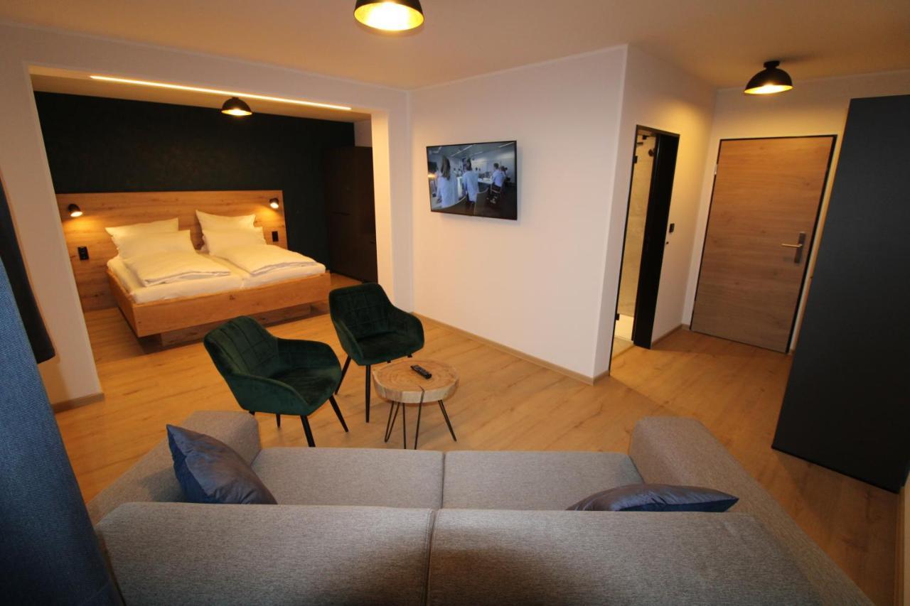 Der Hirsch Hotel Montjoie Extérieur photo