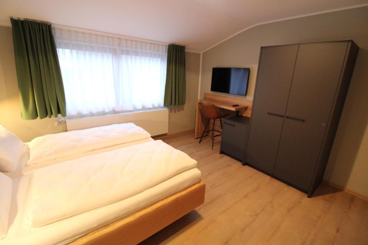 Der Hirsch Hotel Montjoie Extérieur photo