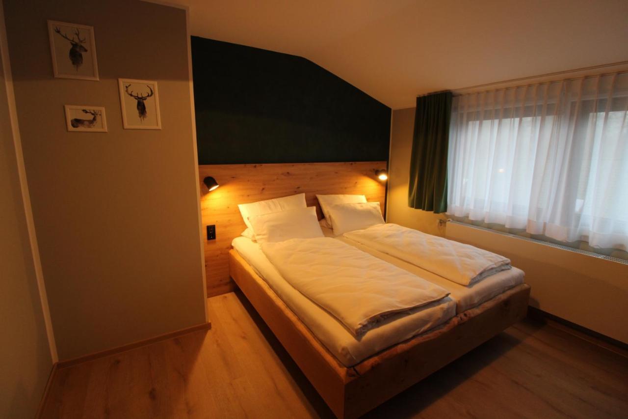 Der Hirsch Hotel Montjoie Extérieur photo