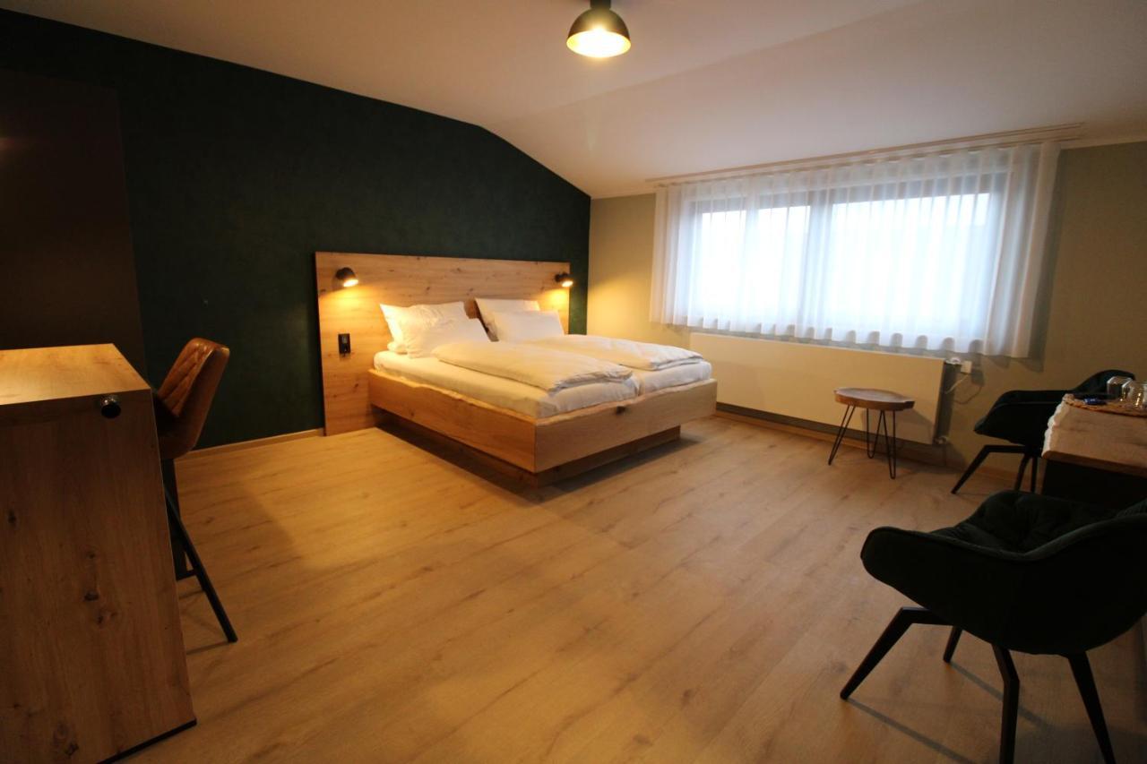Der Hirsch Hotel Montjoie Extérieur photo